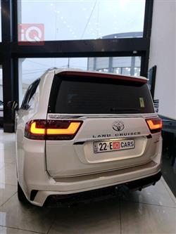 تويوتا لاندكروزر